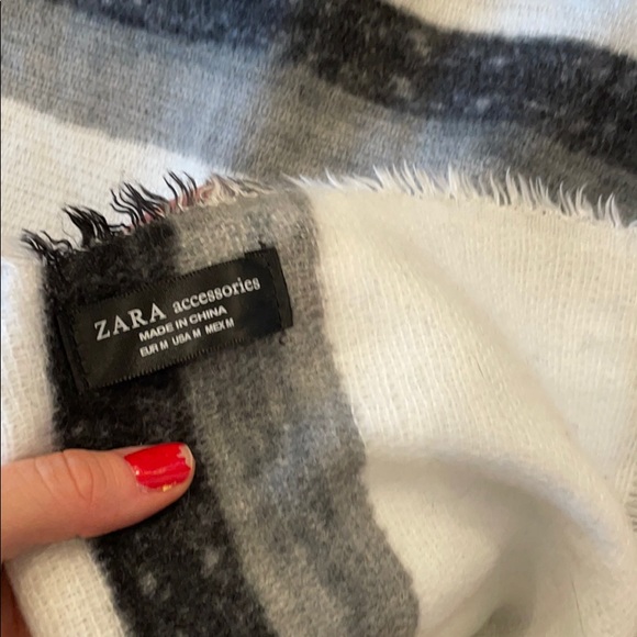 Large Zara scarf - Picture 4 of 4